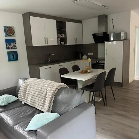 Ferienwohnung: Waldblick דירה