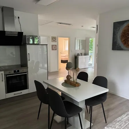 Ferienwohnung: Waldblick דירה Hatten